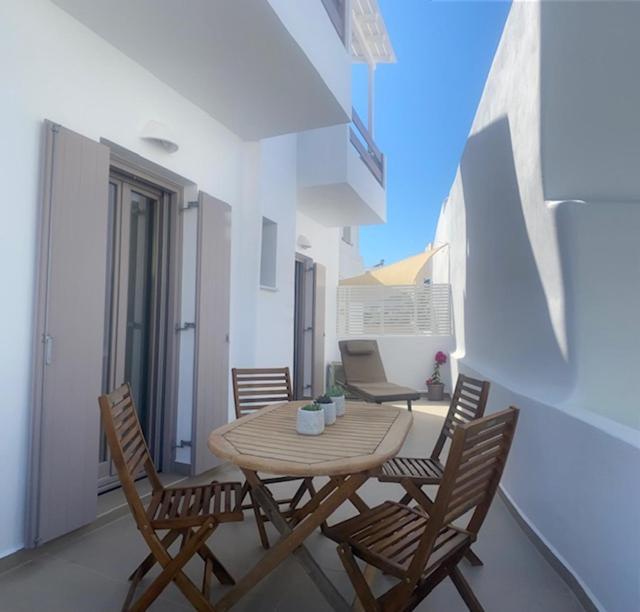 Levanda Guest Houses Andiparos Bagian luar foto