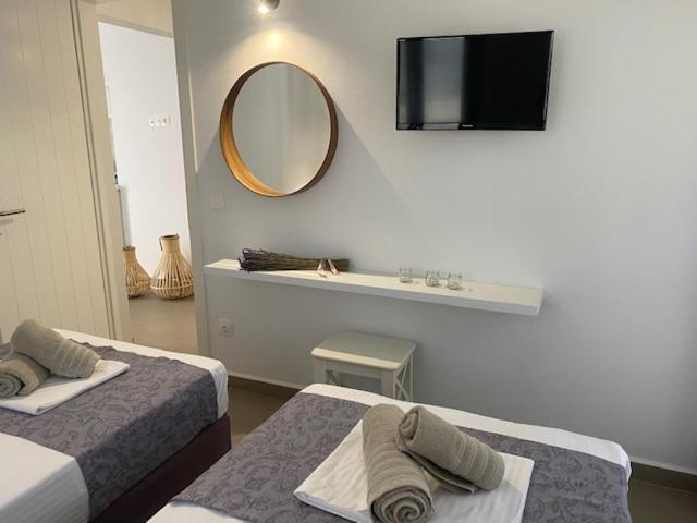 Levanda Guest Houses Andiparos Bagian luar foto